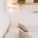 La Maison De Papou, Charmante Maison De Village Avec Vue Idealement Situee A La Madrague Йер