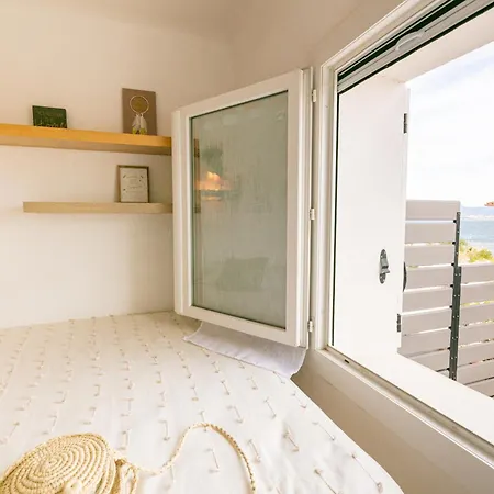 La Maison De Papou, Charmante Maison De Village Avec Vue Idealement Situee A La Madrague